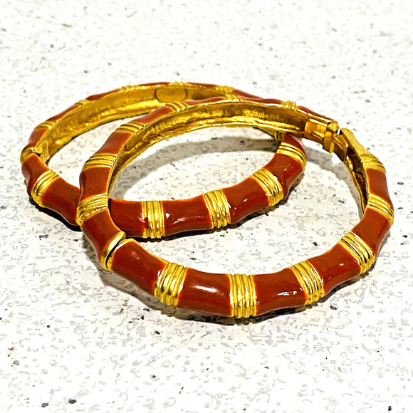 2 Kenneth Lane Signed Goldtone Burnt Orange Ribbed Bracelets Hinged Slim Bangles - Picture 1 of 10